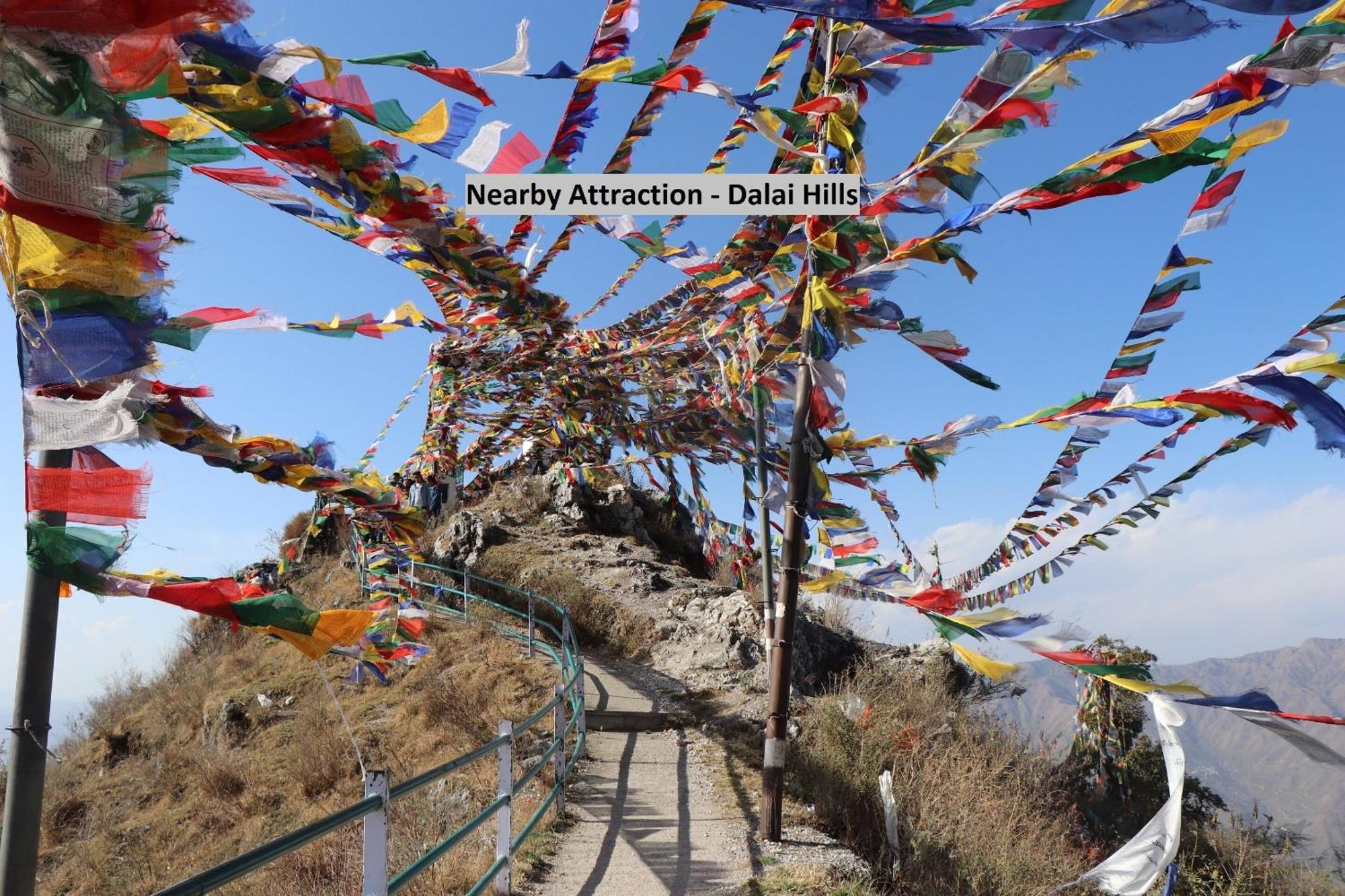 Hotel O Kempty Lake Adventure Resort Mussoorie Ngoại thất bức ảnh